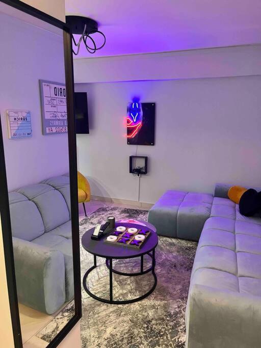 Fresh Spicy 1Bd Amusement Arcade Apartamento Atenas Exterior foto